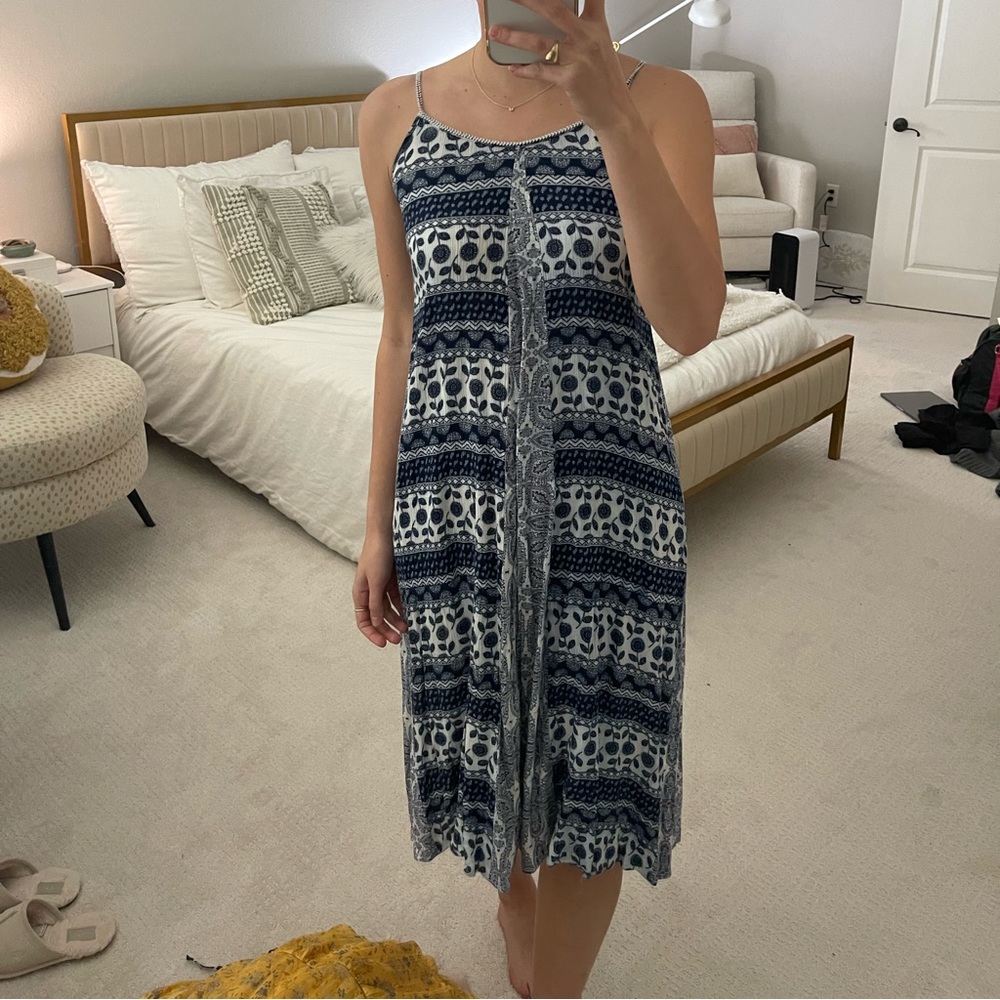 Hem & Thread blue floral midi dress